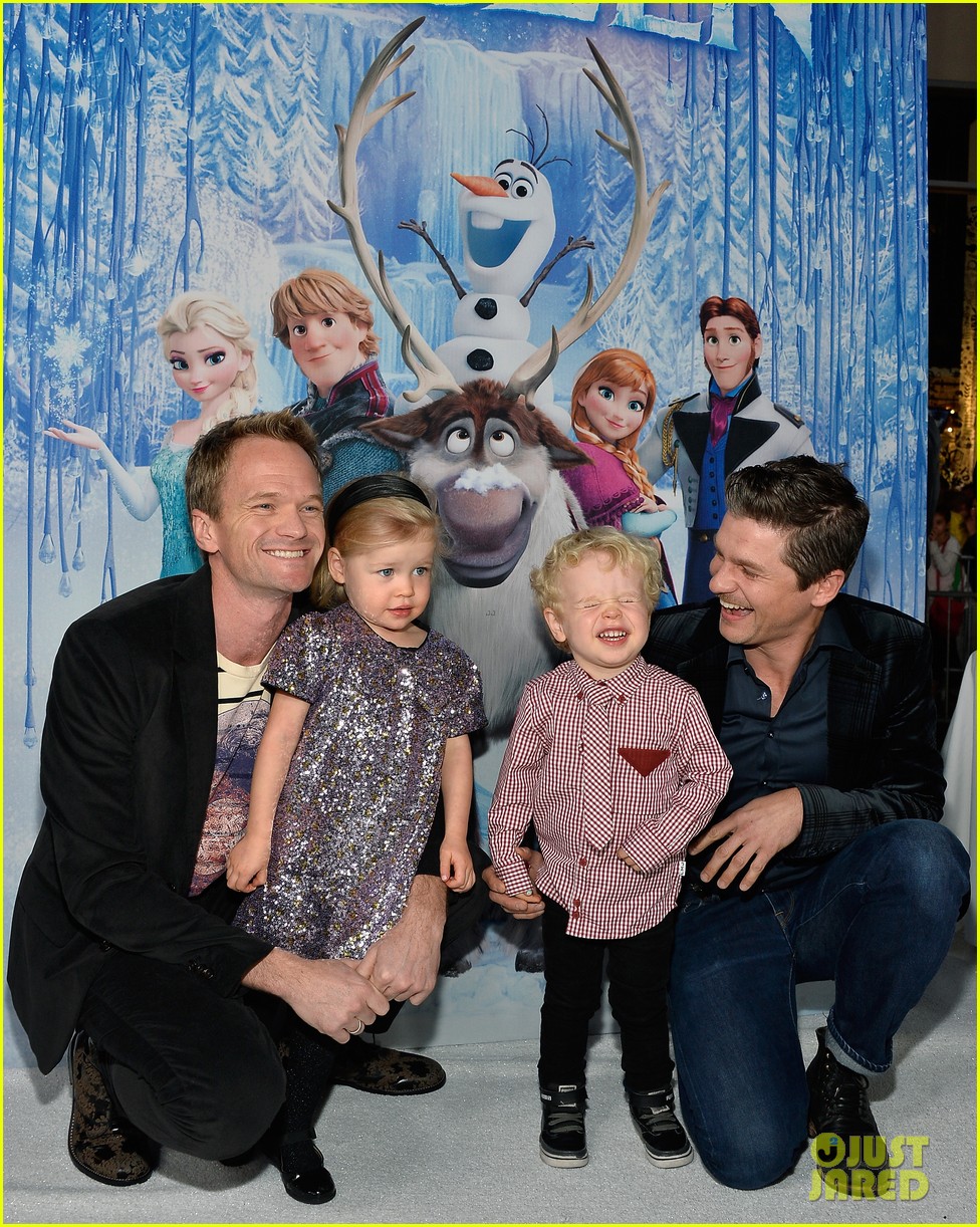 neil patrick harris frozen premiere with the family 05