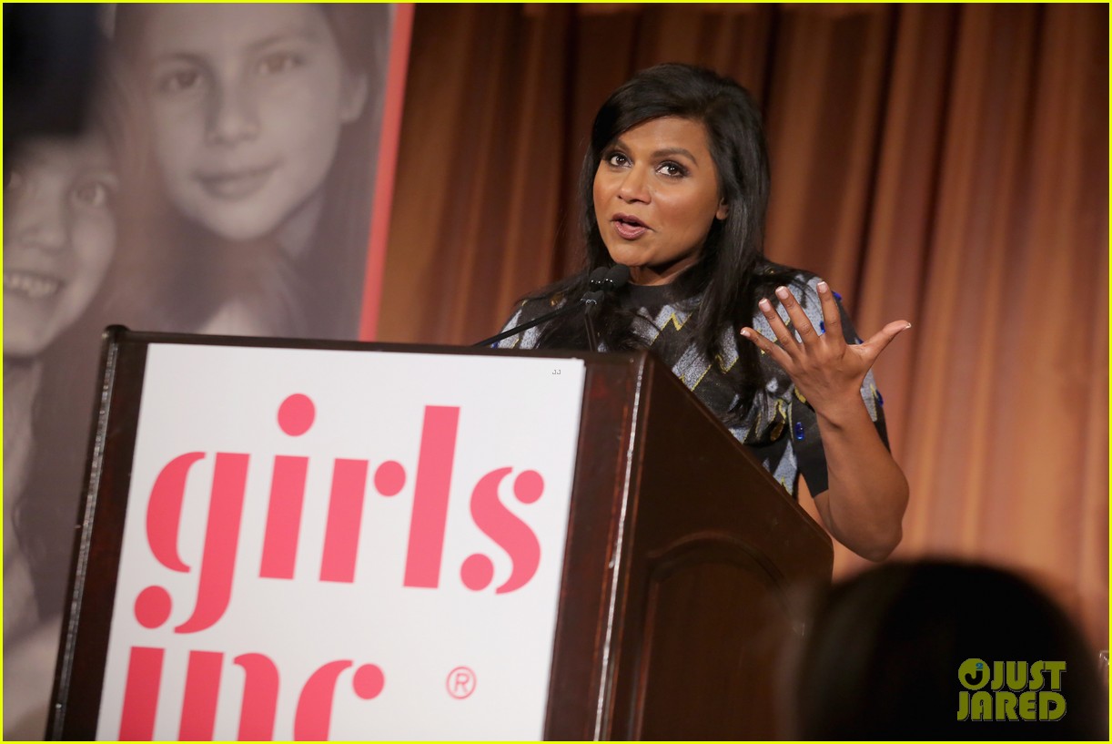 mindy kaling writes an open letter to teenagers 152997123