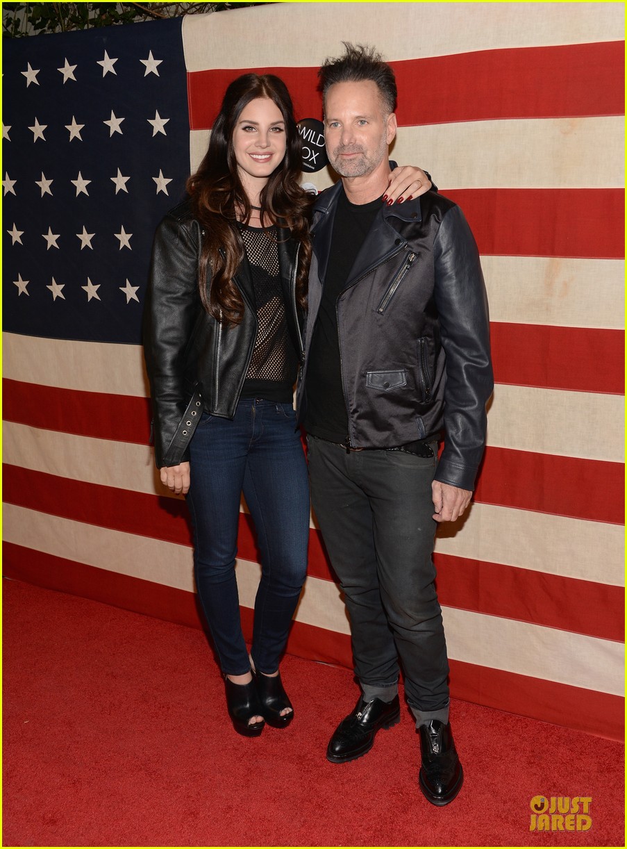 lana del rey nylon cover party with barrie james oneill 052984775