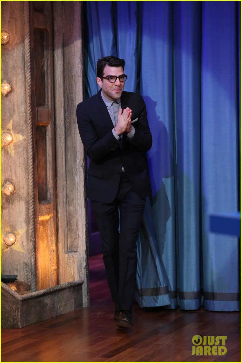 zachary quinto lucy liu play catchphrase on jimmy fallon 01