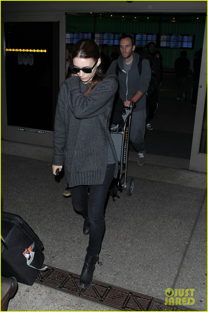 rooney mara back in america after her rome premiere 082991136
