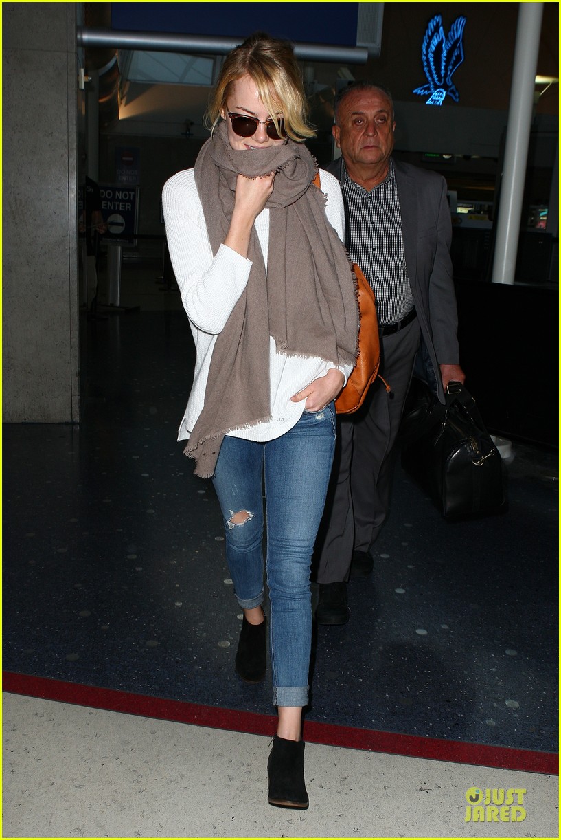 emma stone lands in lax airport after quiet few months 152993878