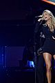 carrie underwood medley performance at cmas 2013 watch now 15