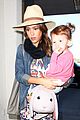jessica alba daughter haven fly away after christmas 02