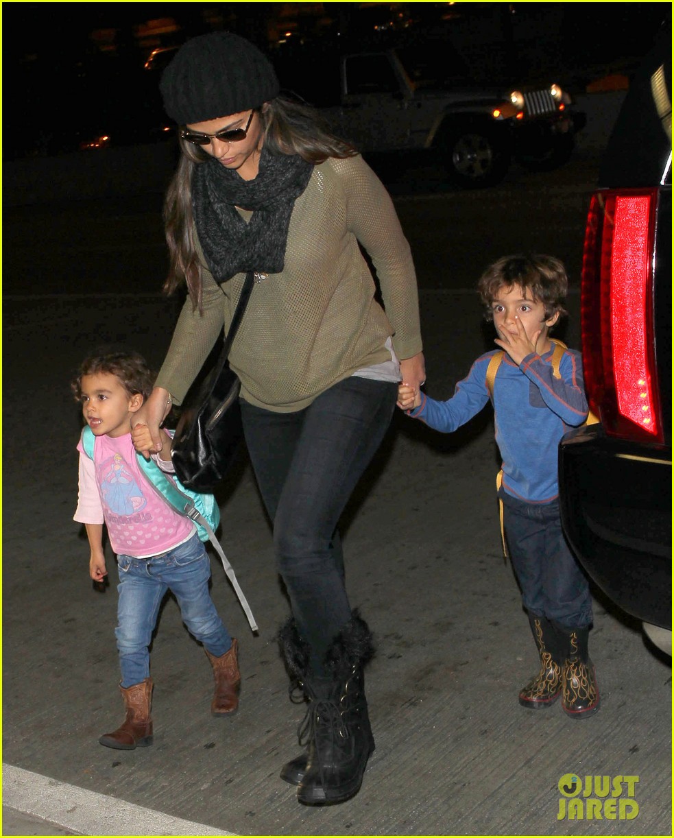 camila alves lands in snowy nyc with the kids 073013650