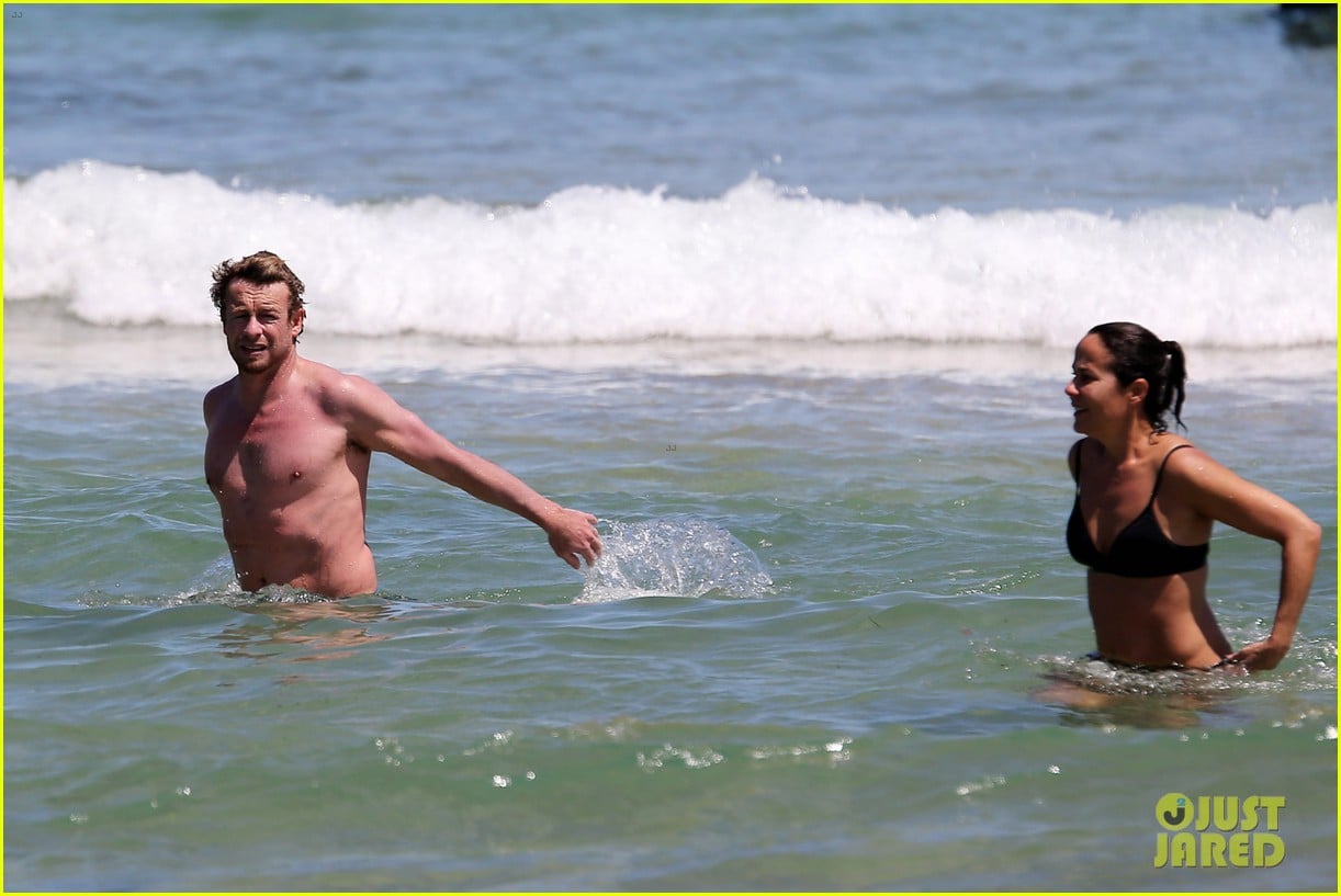 simon baker shirtless beach day with wife rebecca rigg 123013002