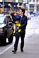 orlando bloom flynn play with toy swords in the big apple 06