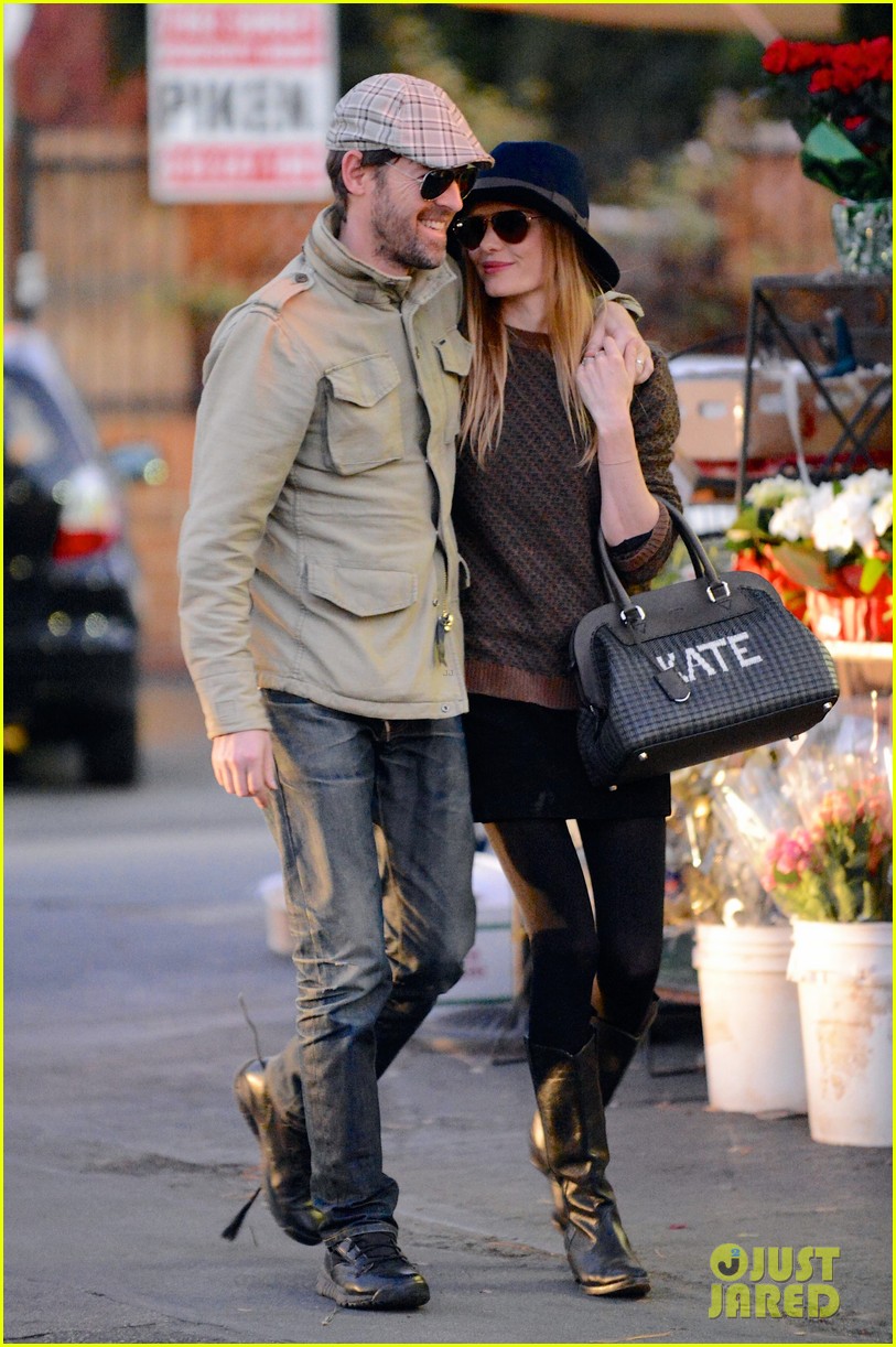 kate bosworth carries kate bag on affectionate errand run 013016421