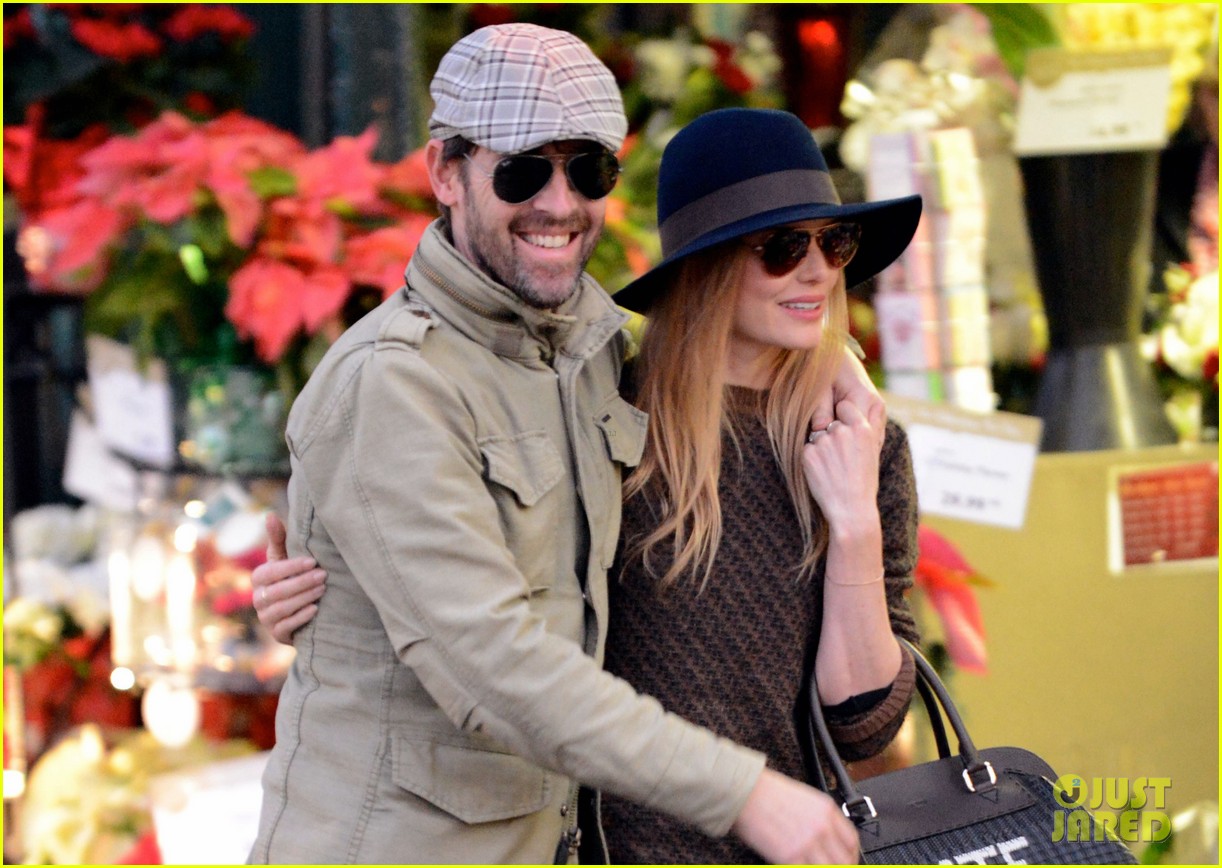 kate bosworth carries kate bag on affectionate errand run 023016422