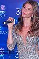 gisele bundchen shares breastfeeding pic before oral b event 10