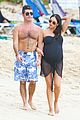 simon cowell shirtless beach stroll with pregnant girlfriend lauren silverman 05