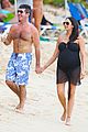simon cowell shirtless beach stroll with pregnant girlfriend lauren silverman 08