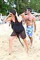 simon cowell shirtless beach stroll with pregnant girlfriend lauren silverman 16