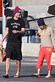 kaley cuoco ryan sweeting whole foods twosome 12