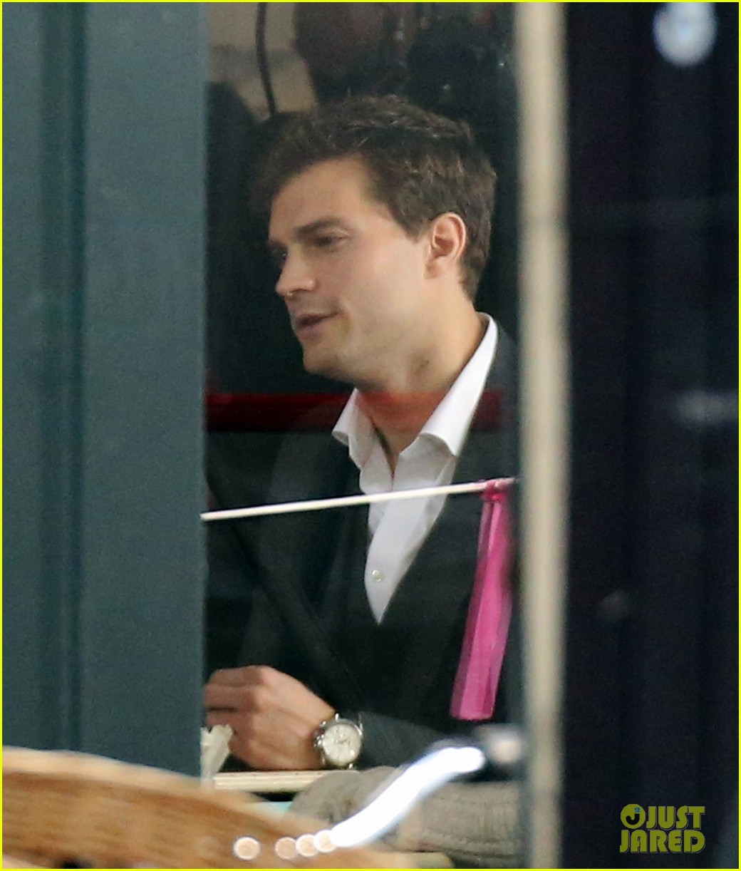 jamie dornan filming fifty shades of grey first photos on set 05