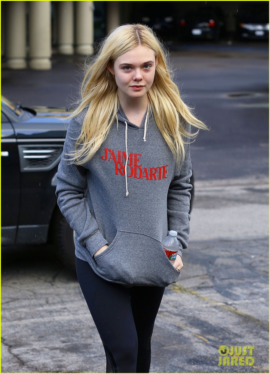 elle fanning stars in shocking short film about bulimia 043015115