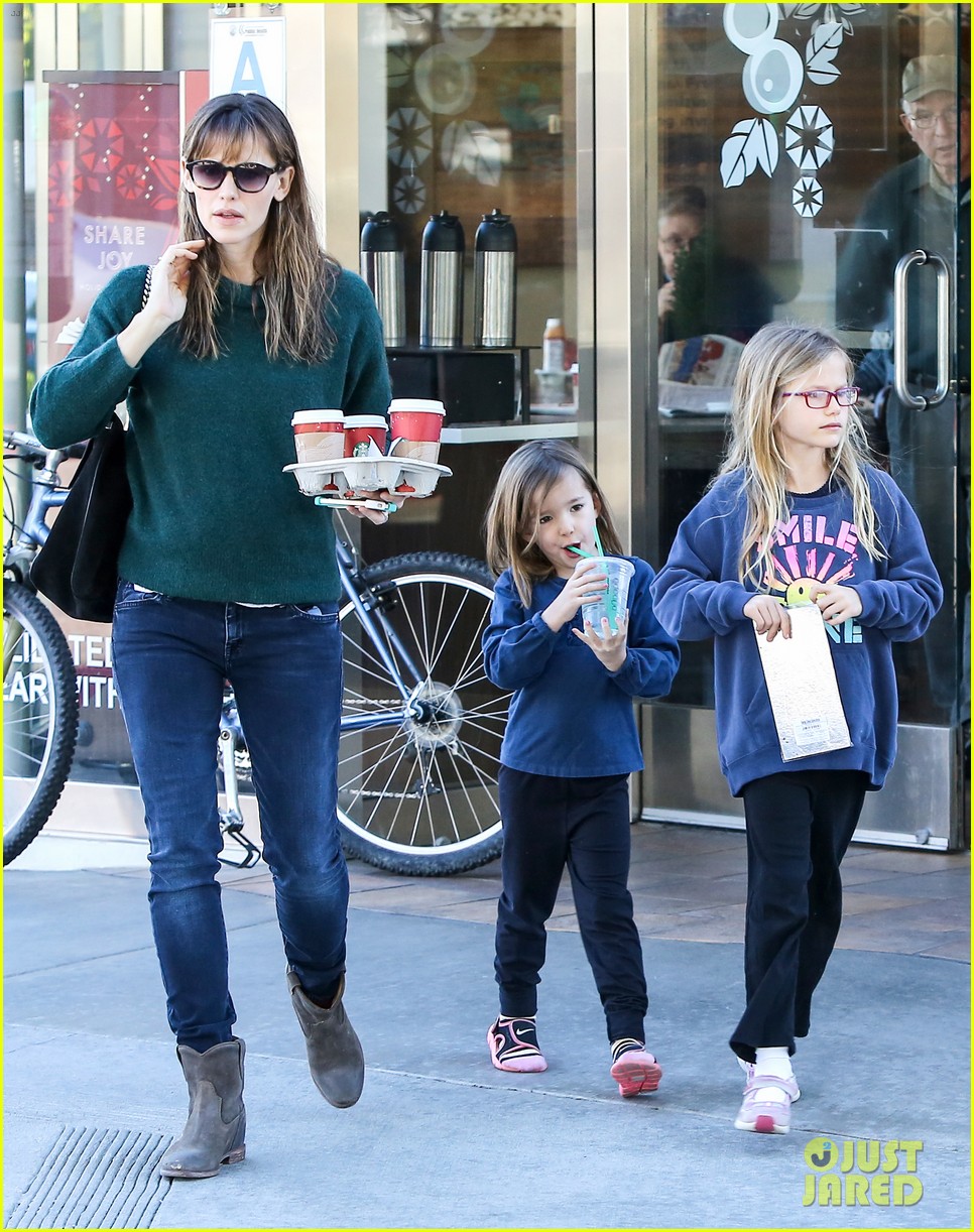 Jennifer Garner 'Dallas Buyers Club' Makes Oscar's Makeup & Hair