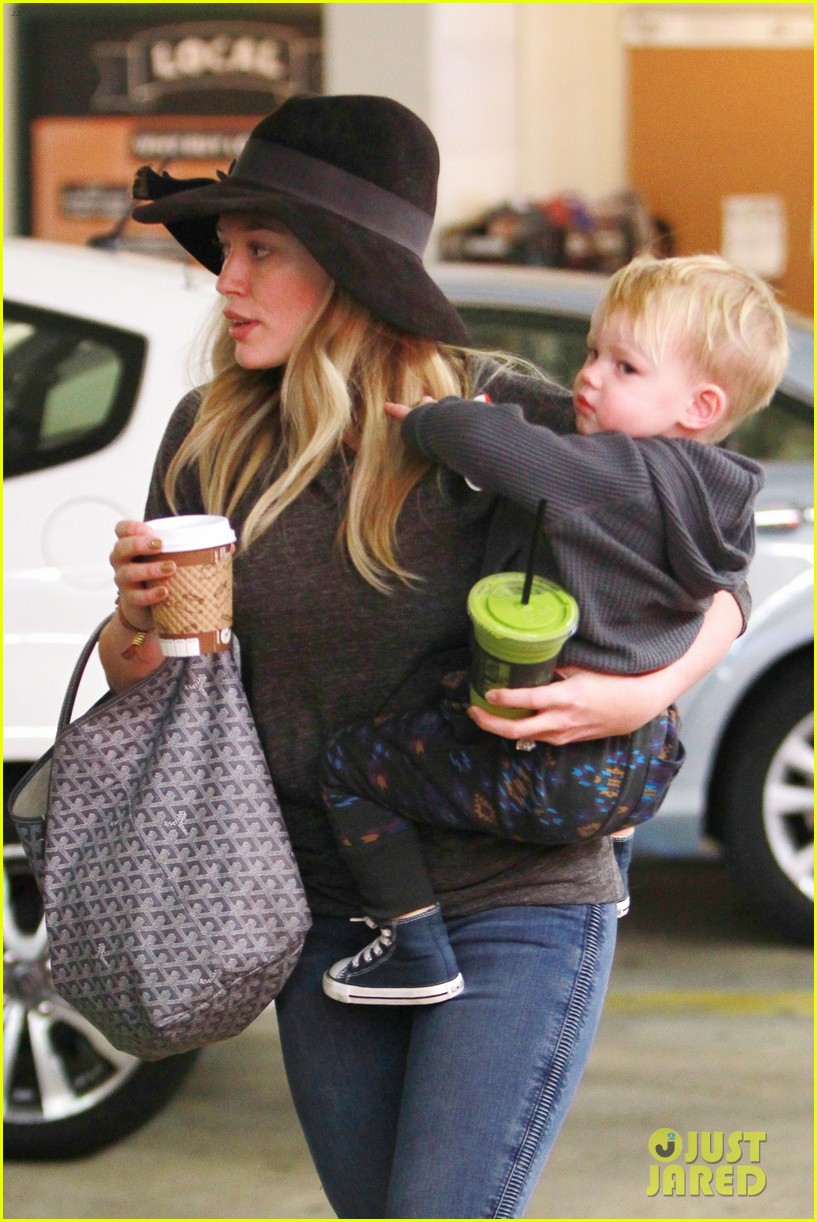hilary duff busy weekend with her boys 12