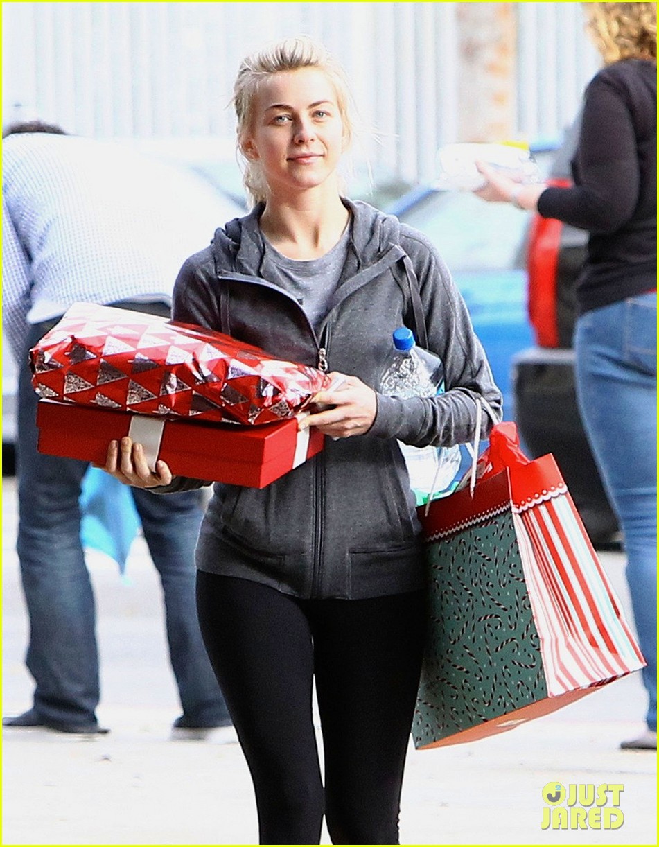 julianne hough is ready for christmas with armful of gifts 07
