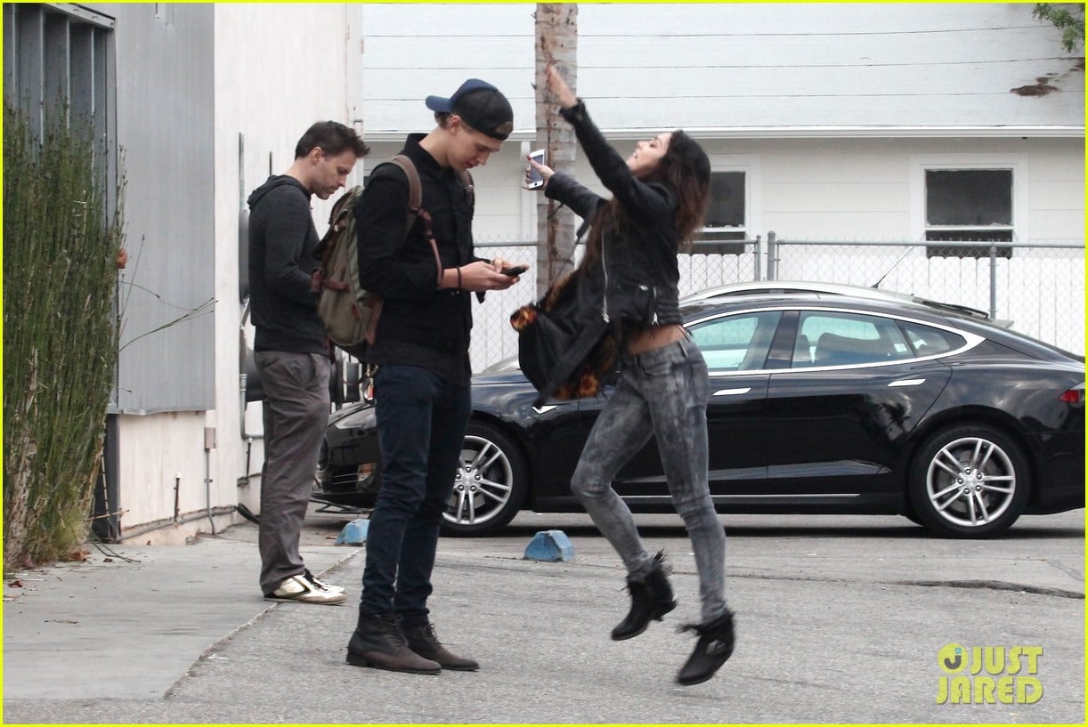 vanessa hudgens dance take silly selfies in a parking lot 163014657