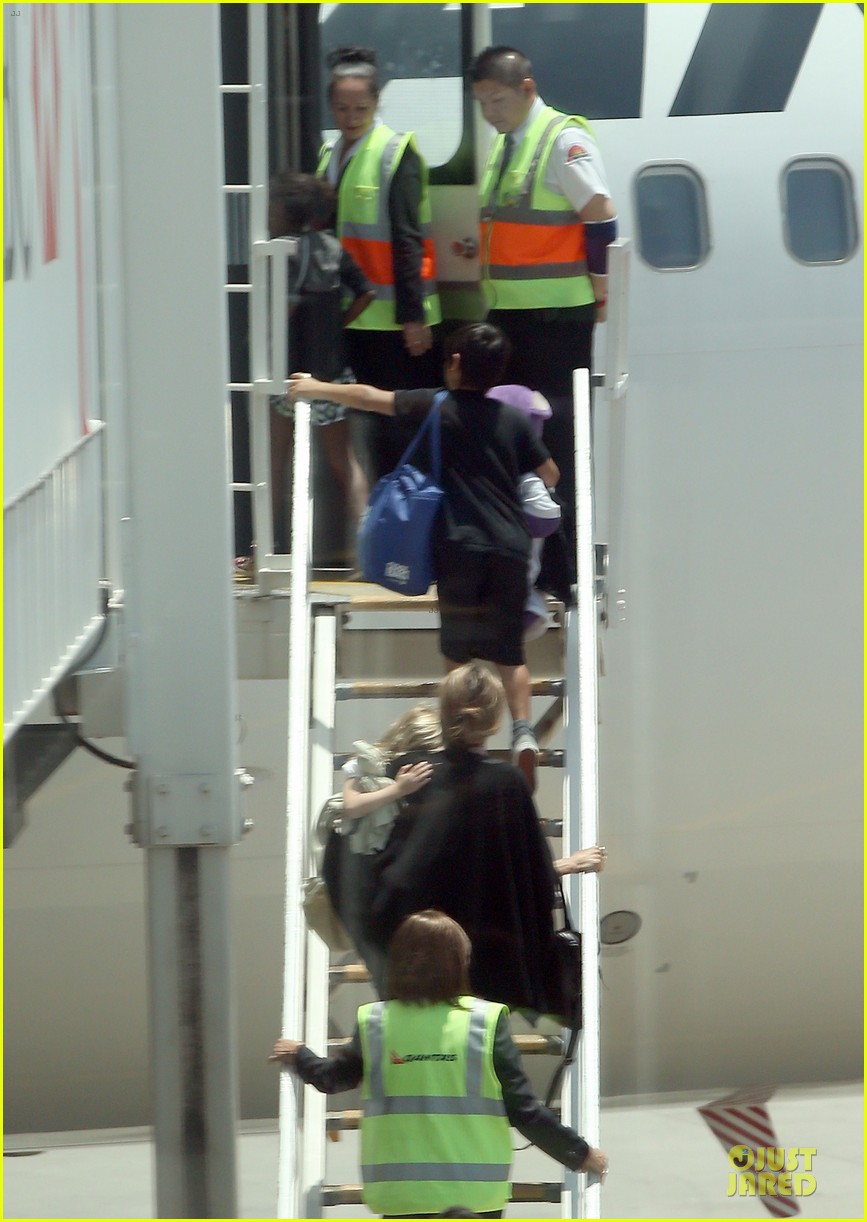 angelina jolie sydney holiday departure with the kids 10