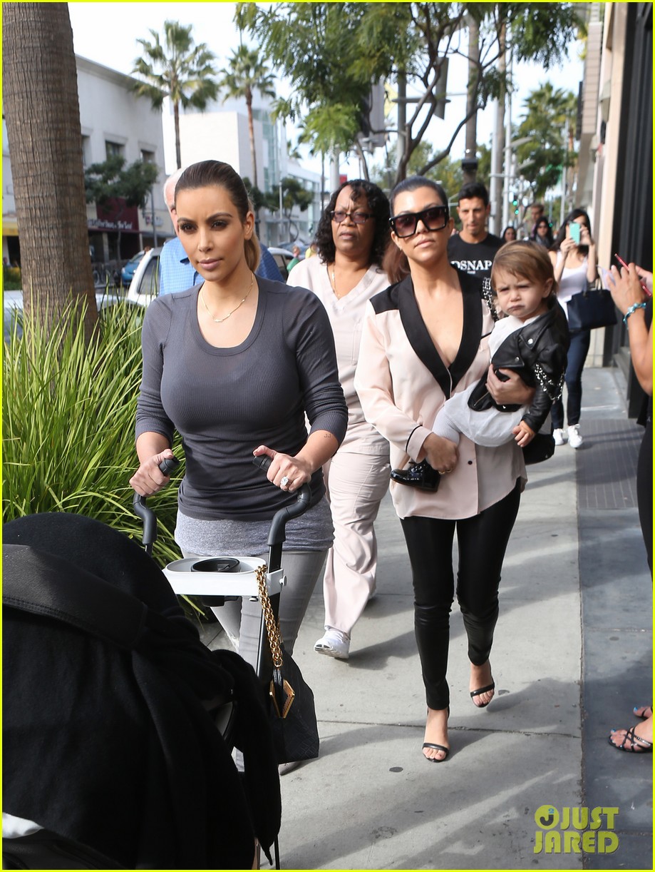 kim kourtney kardashian get lunch with their daughters 033013109