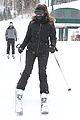 kim kardashian new years eve skiing with kourtney 24