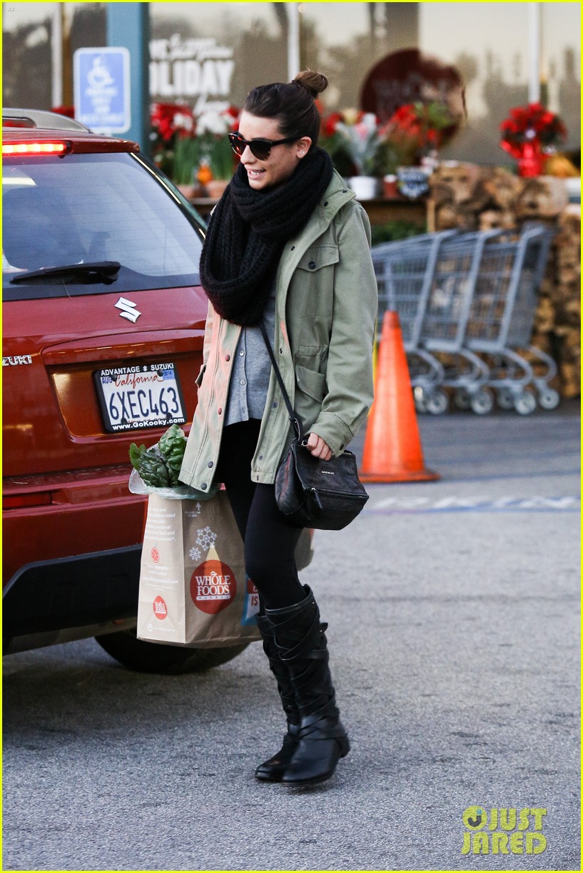 lea michele grocery store stop 113007415