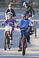 julia roberts family bike ride with the kids 05