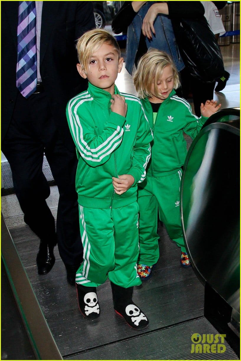 gwen stefanis sons kingston zuma wear matching green track suits 02