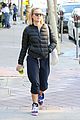 reese witherspoon spends sunday with her gal pal 19