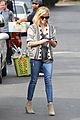 reese witherspoon rocks her skinny jeans while out with tennessee 17