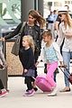 jessica alba family arrive home from cabo vacation 04