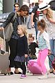 jessica alba family arrive home from cabo vacation 18