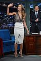 jessica alba gets into jimmy fallons sweater on late night 13