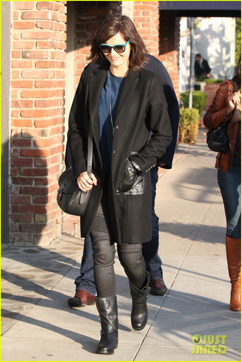 camilla belle alfred cafe lunch outing 093027011