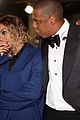 beyonce covers up backstage at grammys 2014 with jay z 02
