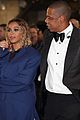 beyonce covers up backstage at grammys 2014 with jay z 04