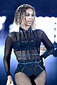beyonce jay z drunk in love at grammys 2014 watch now 04