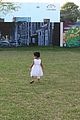beyonce jay z visit a park with blue ivy new photos 08