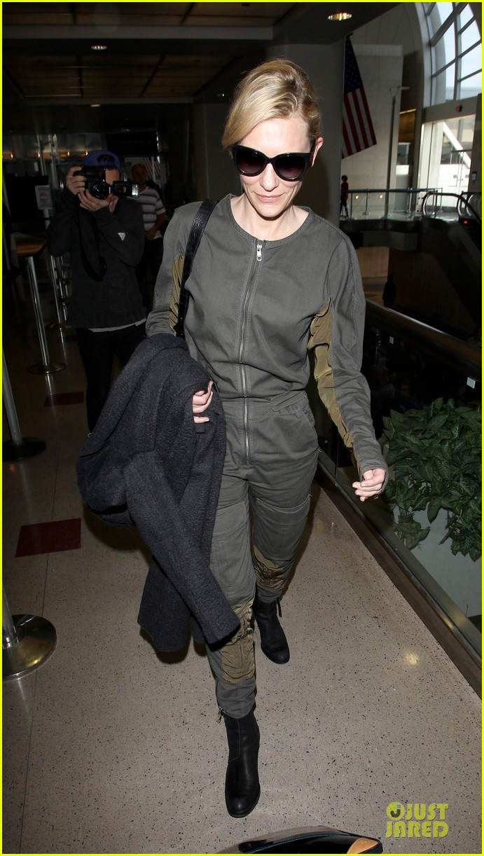cate blanchett lax arrival after nyfcc awards ceremony 013024723
