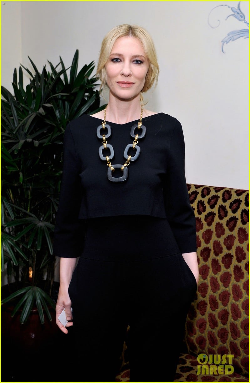 cate blanchett robin wright pre golden globes party 2014 13