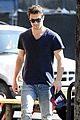 joshua bowman hangs with a pal for little doms lunch 07