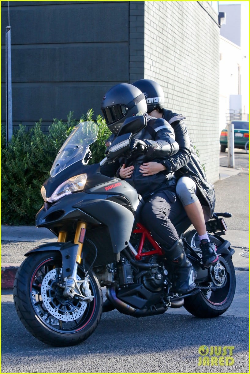 bradley cooper birthday motorcycle ride suki waterhouse 033023163