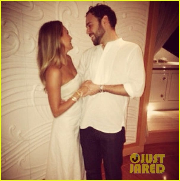scooter braun engaged to yael cohen 01
