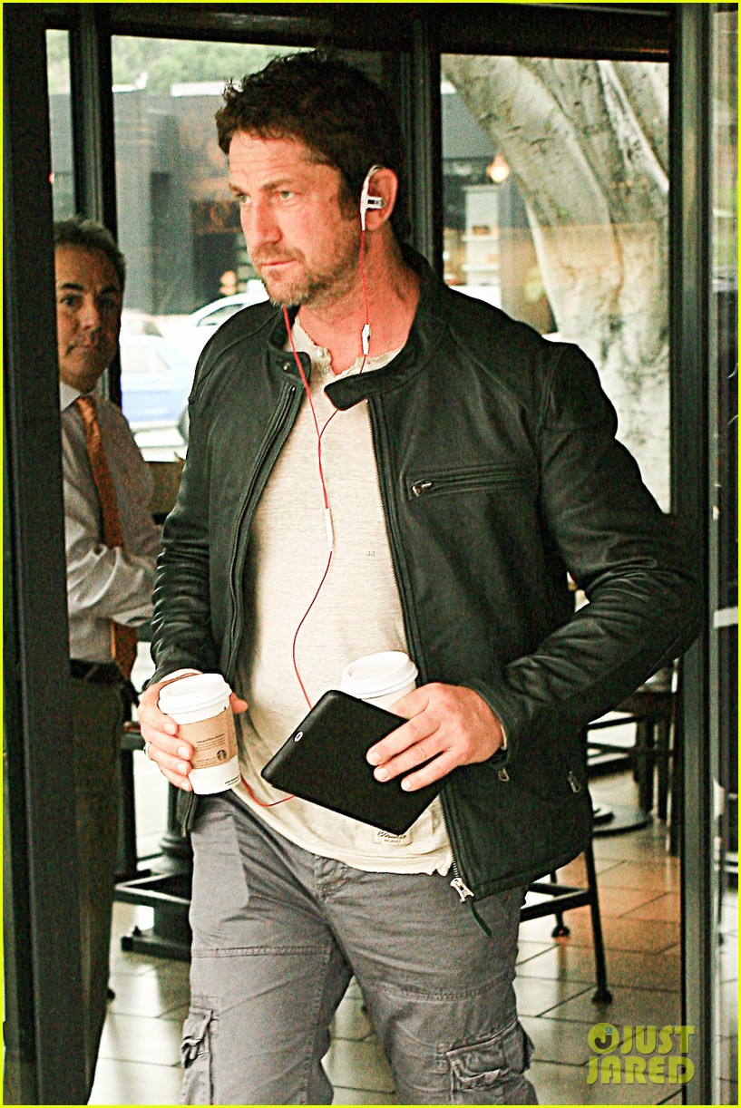 gerard butler steps out as gods of egypt casts more actors 043044414