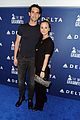 kaley cuoco ryan sweeting delta airlines pre grammy party 01