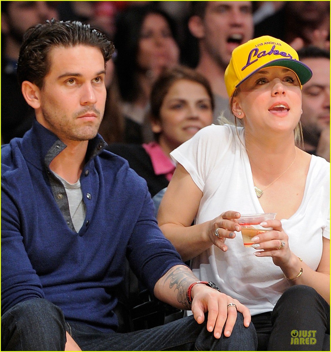kaley cuoco shows off wedding ring at lakers game 023022460