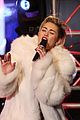 miley cyrus new years eve 2014 performance watch now 06
