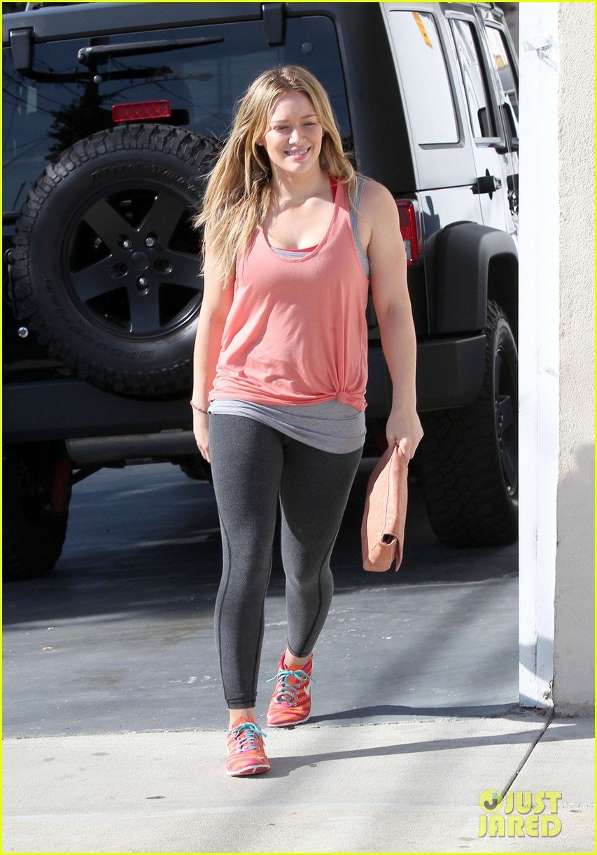 hilary duff films real girls kitchen with bib sis haylie 033037191
